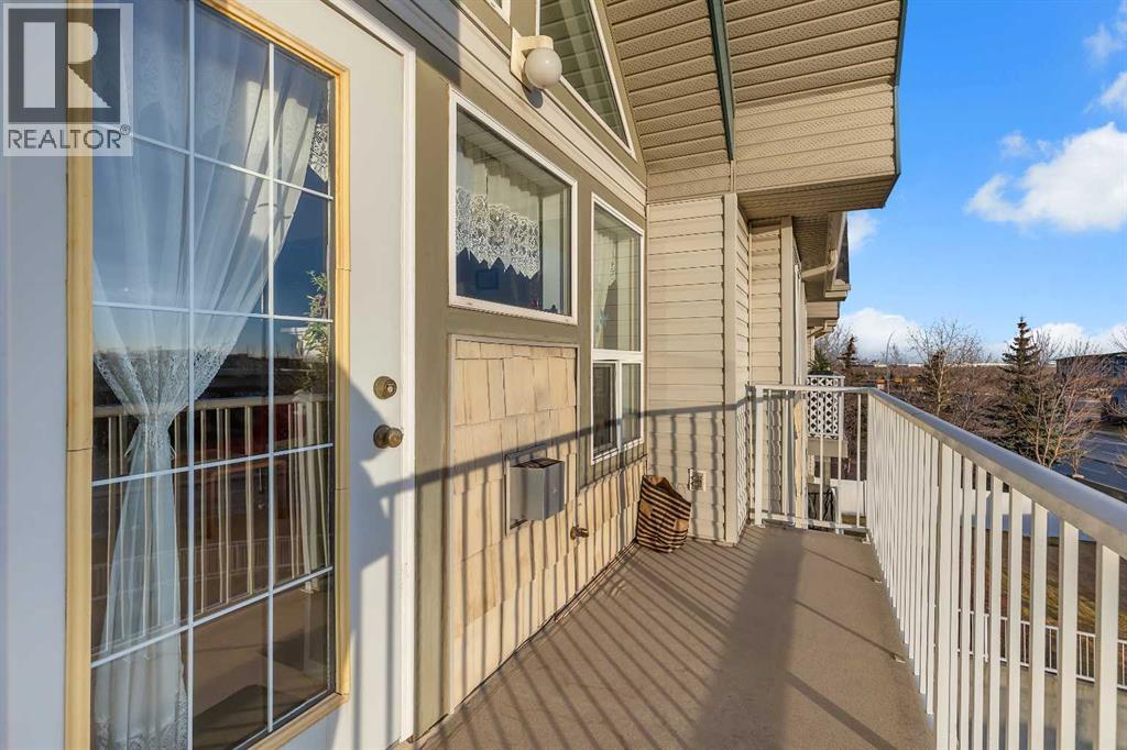 Single Family House for Sale in   Harvest Gold Manor NE Harvest Hills Calgary 