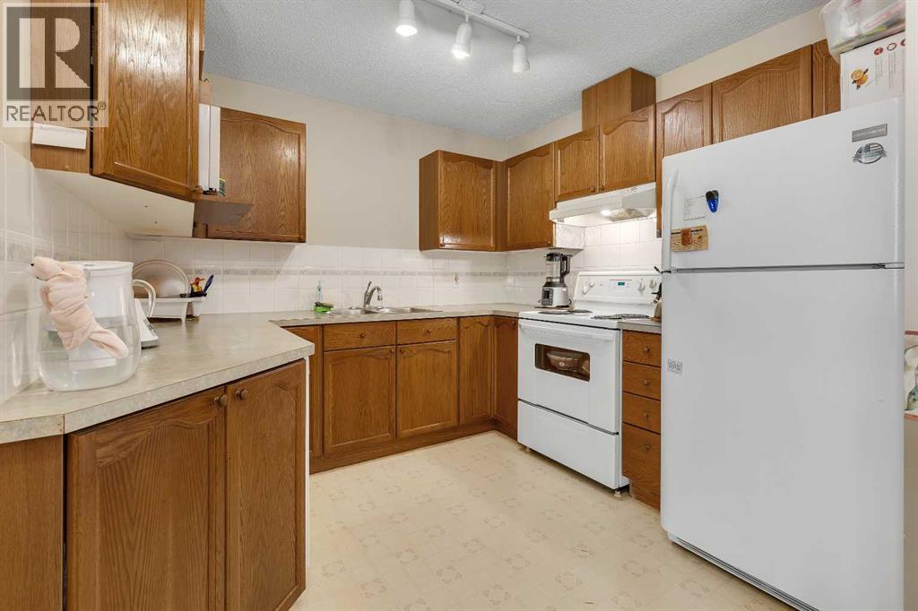 Single Family House for Sale in   Harvest Gold Manor NE Harvest Hills Calgary 