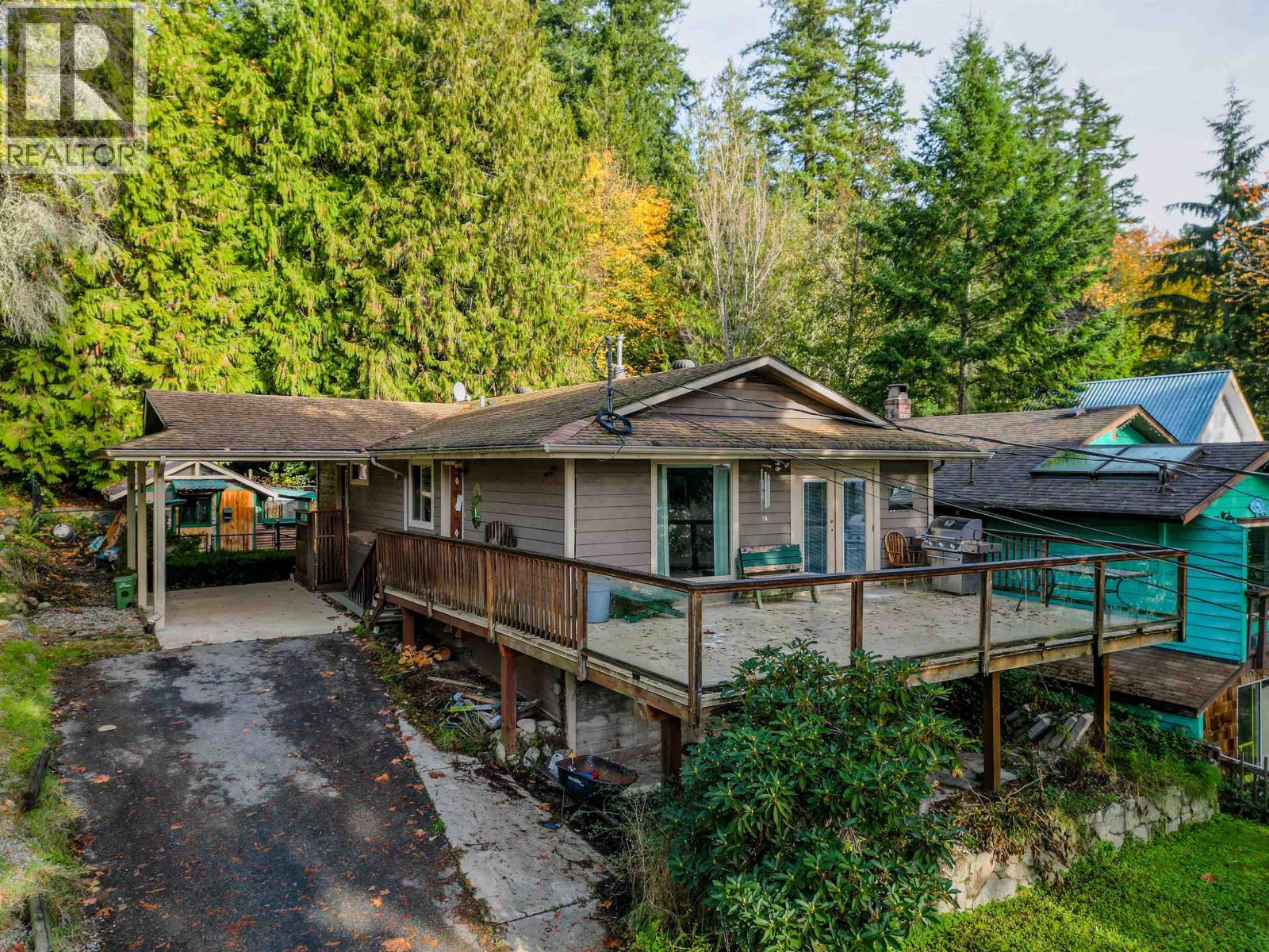 538 REED ROAD, Gibsons