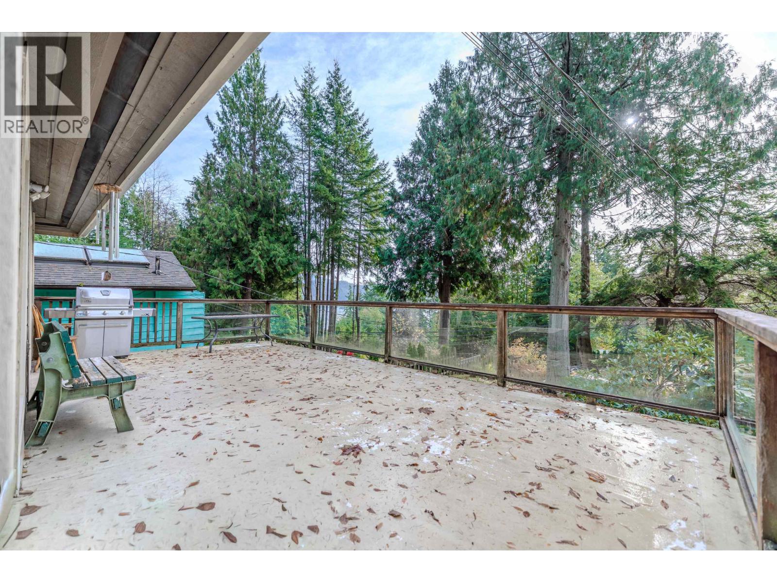 538 REED ROAD, Gibsons