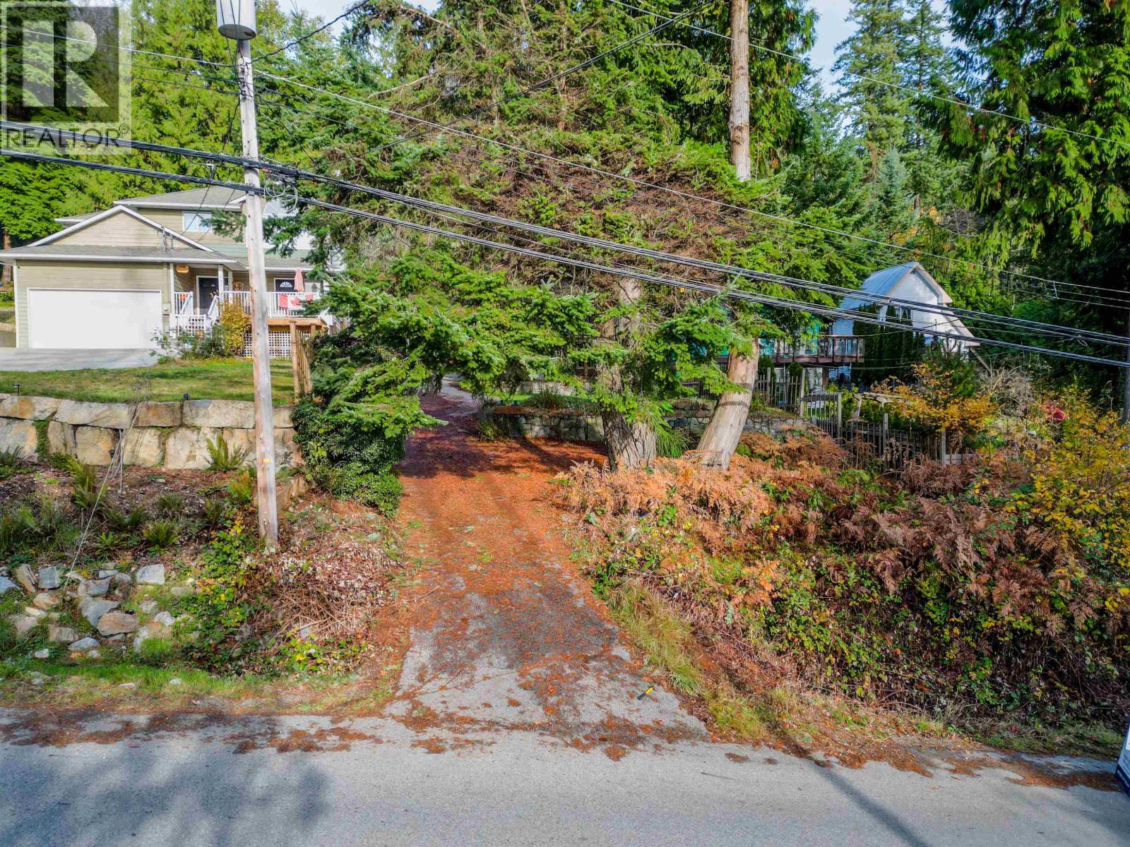 538 REED ROAD, Gibsons