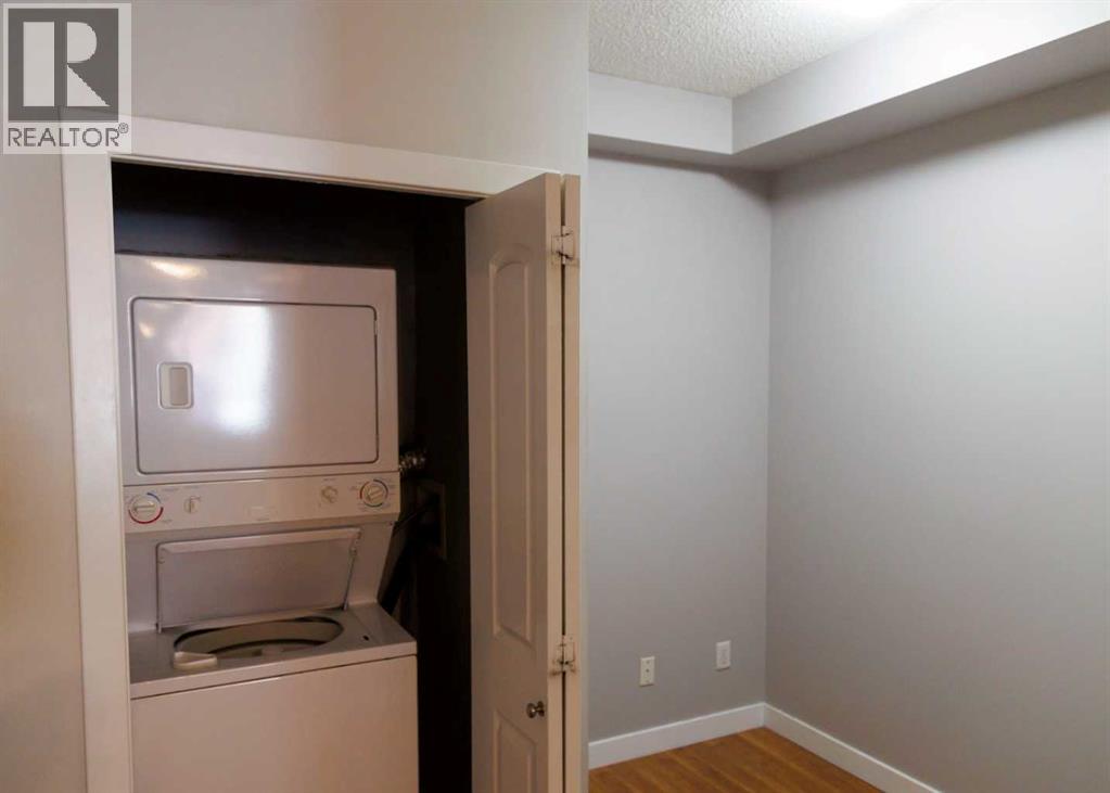 Single Family House for Sale in    Avenue SW Mission Calgary 