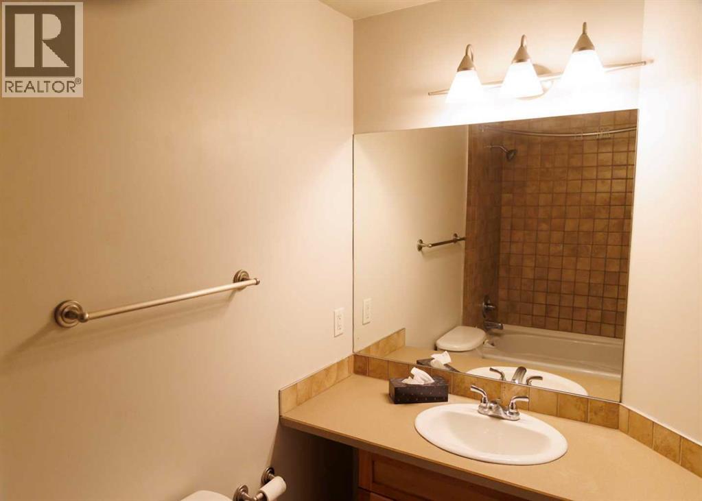 Single Family House for Sale in    Avenue SW Mission Calgary 