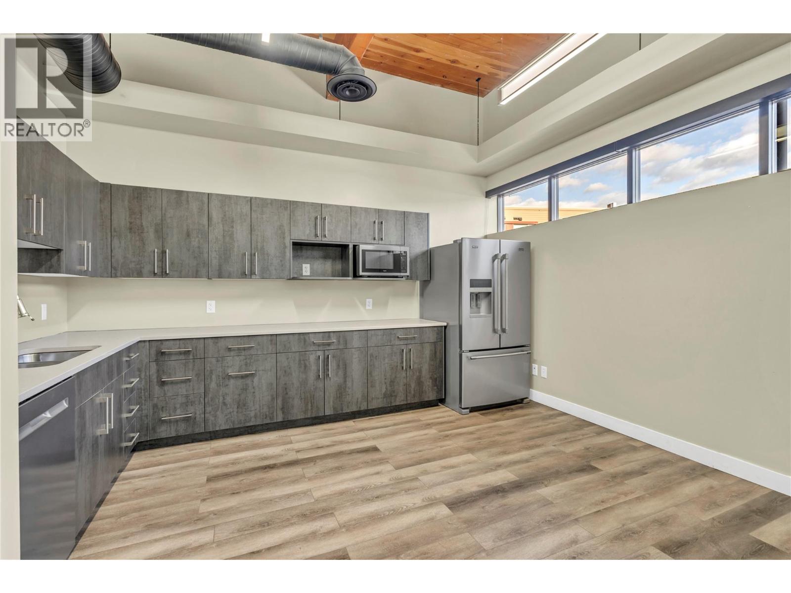 210 284 Main Street, Penticton