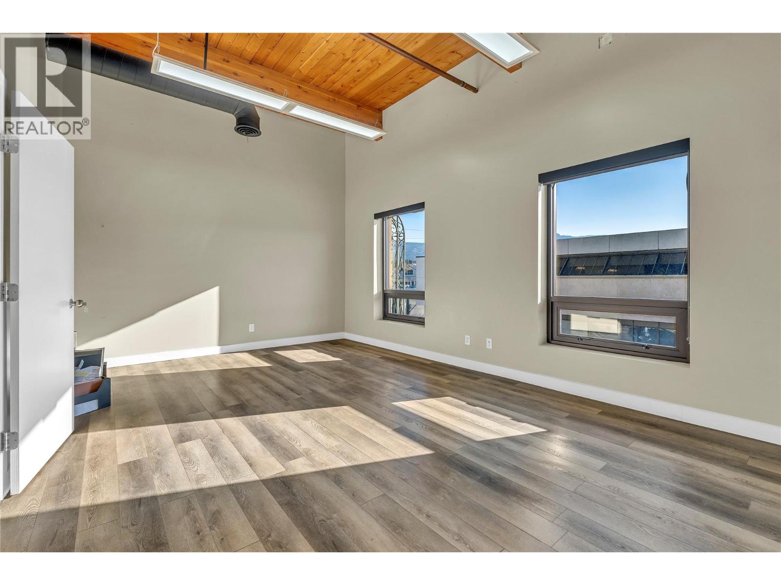 210 284 Main Street, Penticton