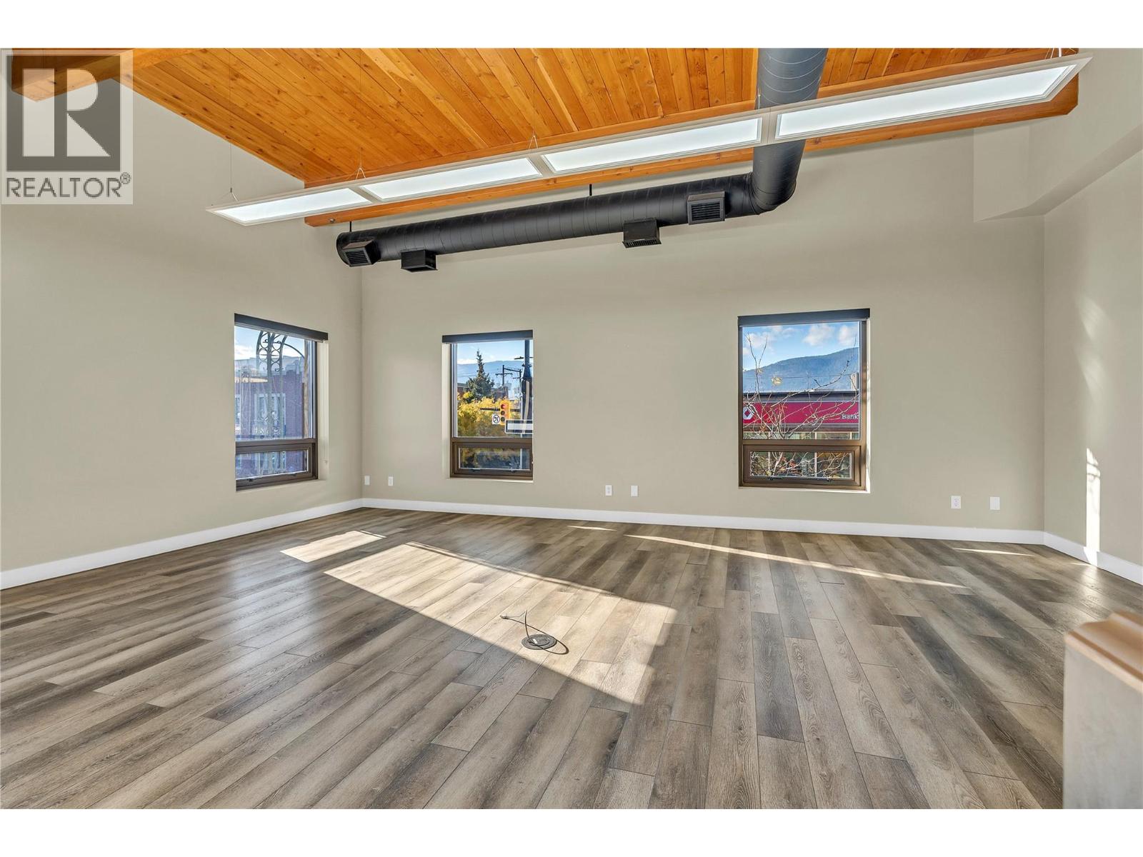 210 284 Main Street, Penticton