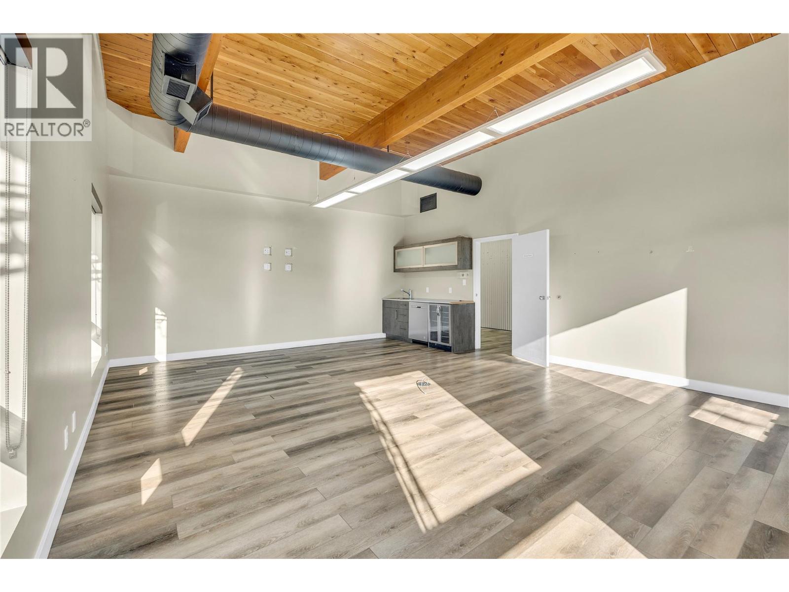 210 284 Main Street, Penticton