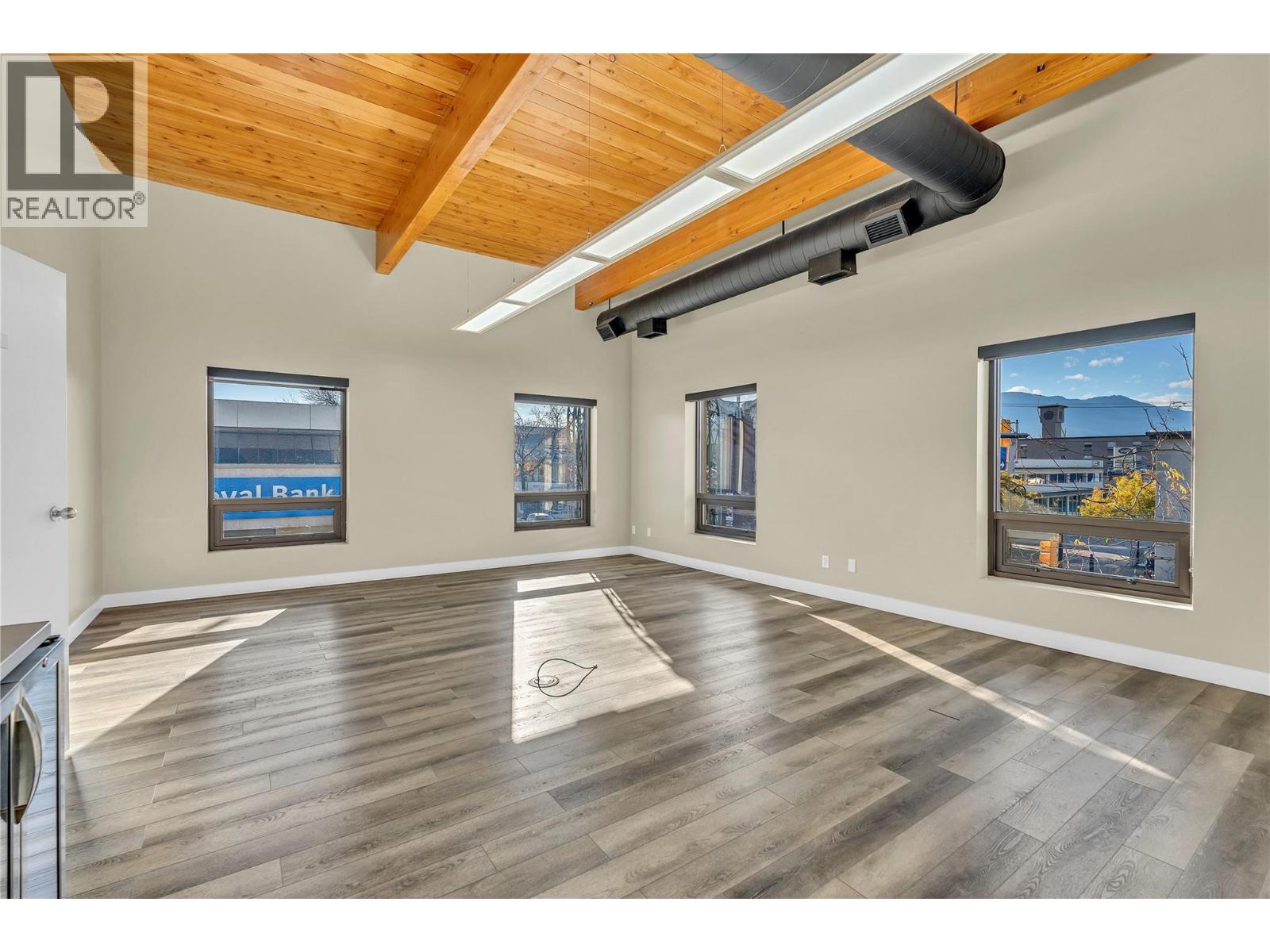 210 284 Main Street, Penticton