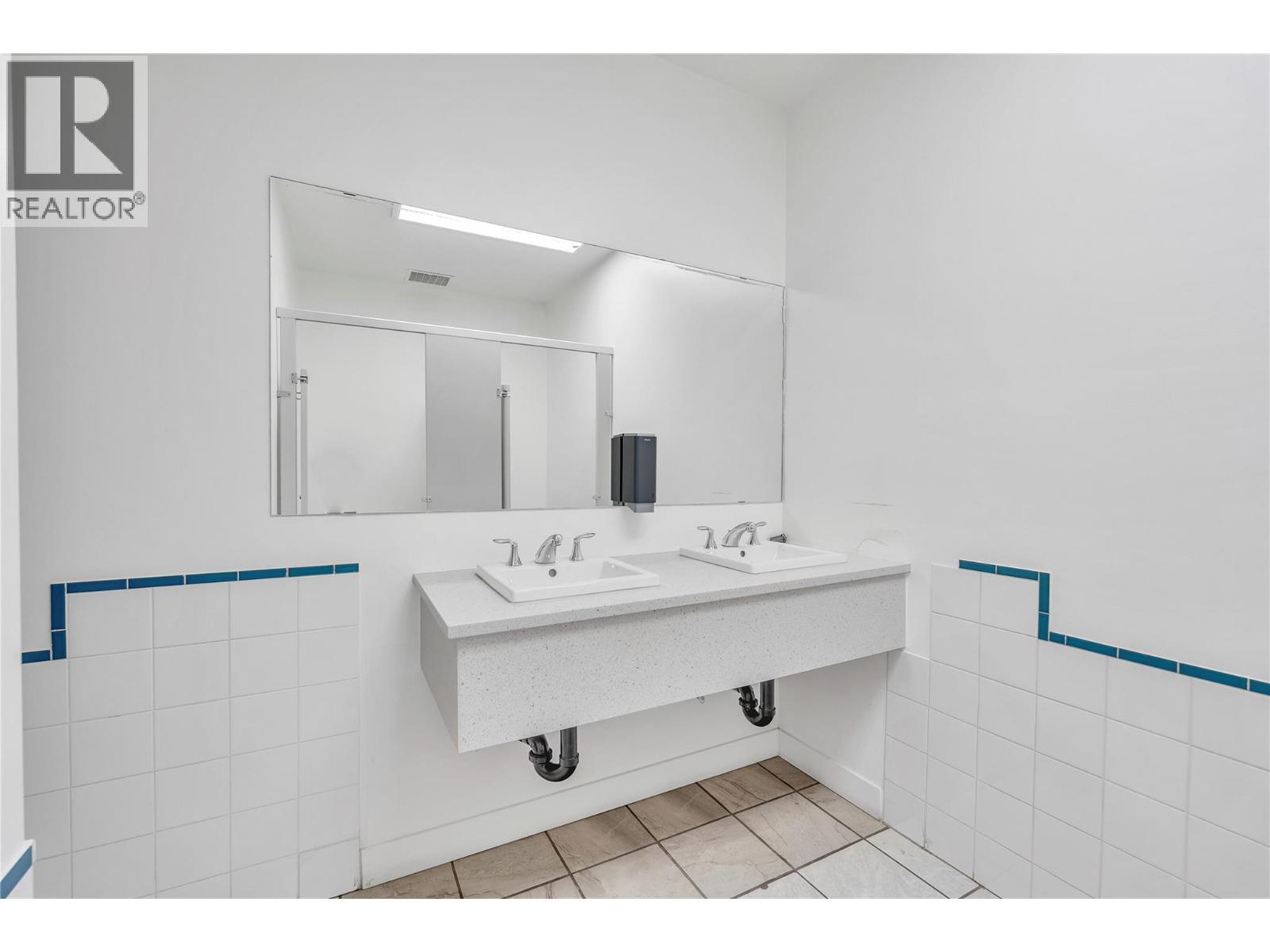 210 284 Main Street, Penticton