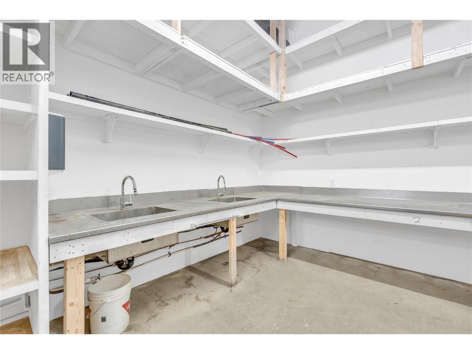 210 284 Main Street, Penticton