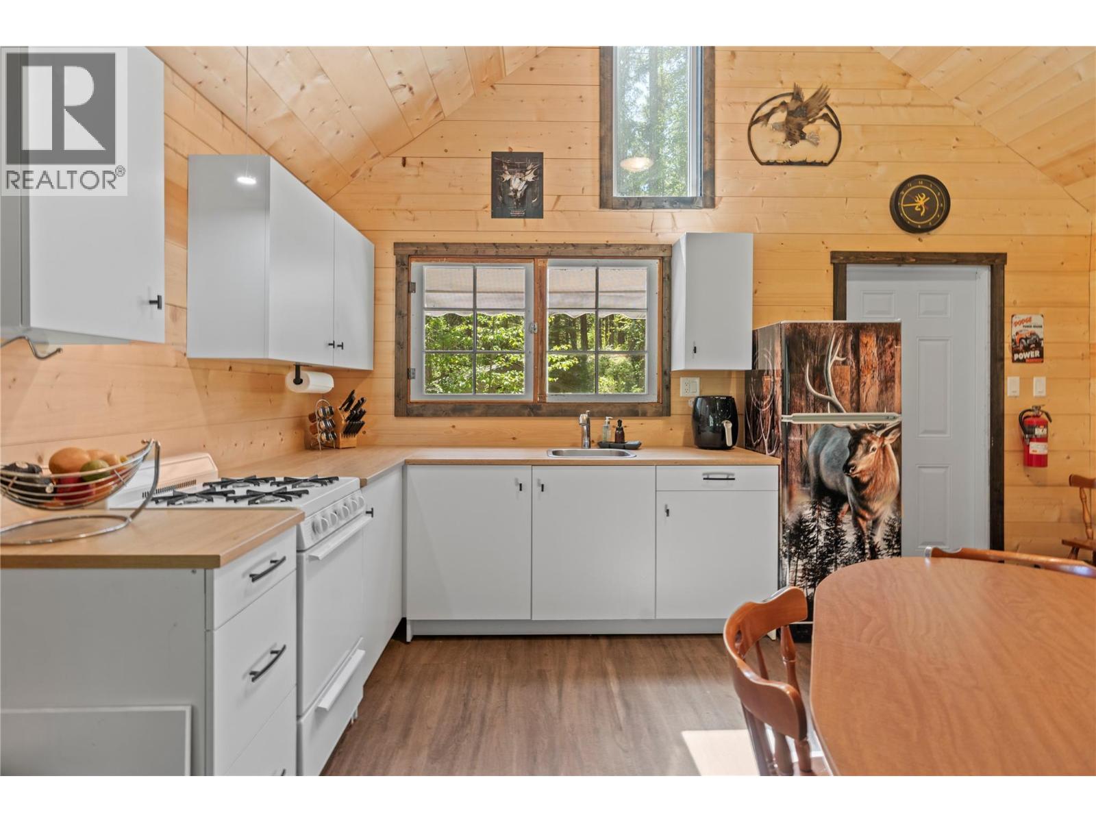 5950 Crouse Creek Forest, Westbridge