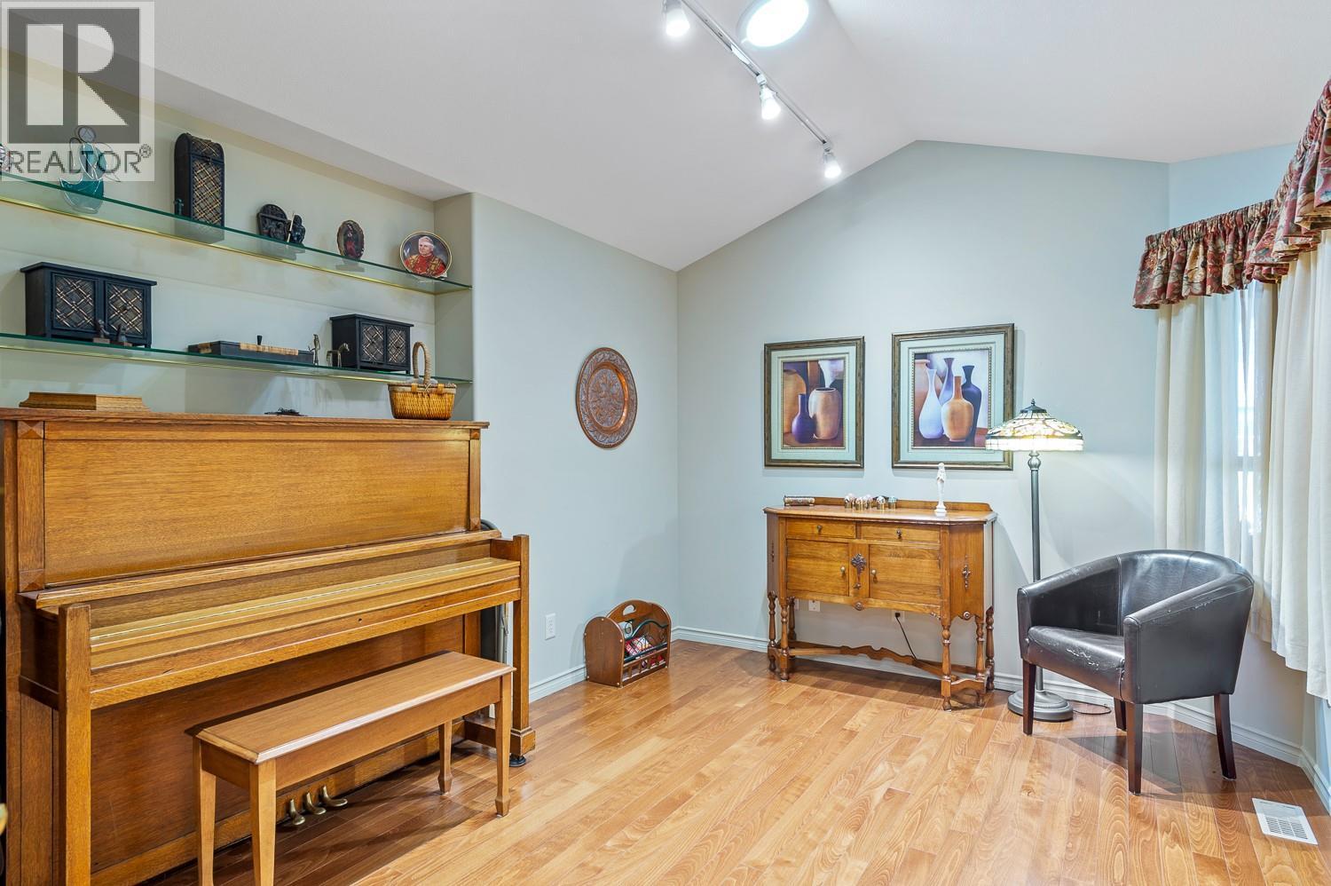 4345 Gallaghers Fairway S, Kelowna