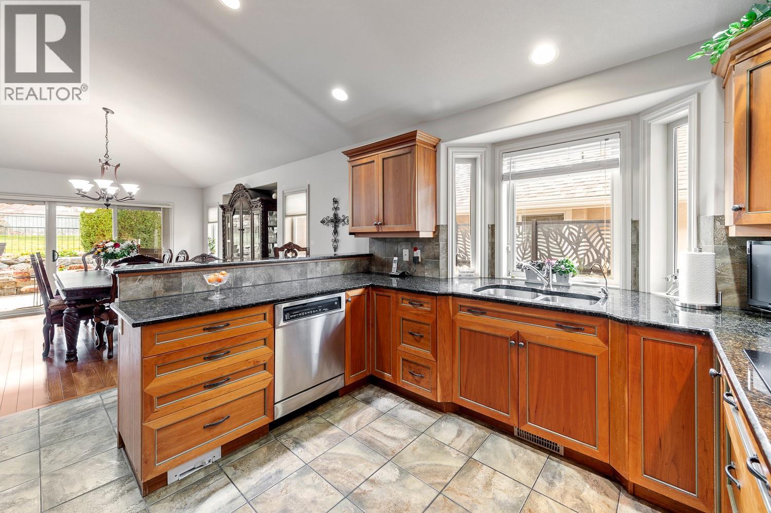 4345 Gallaghers Fairway S, Kelowna