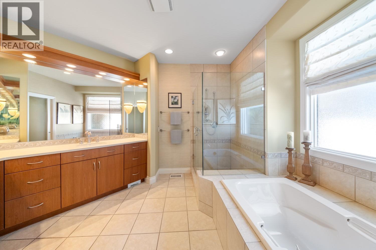  4349 Gallaghers Fairway South, Kelowna