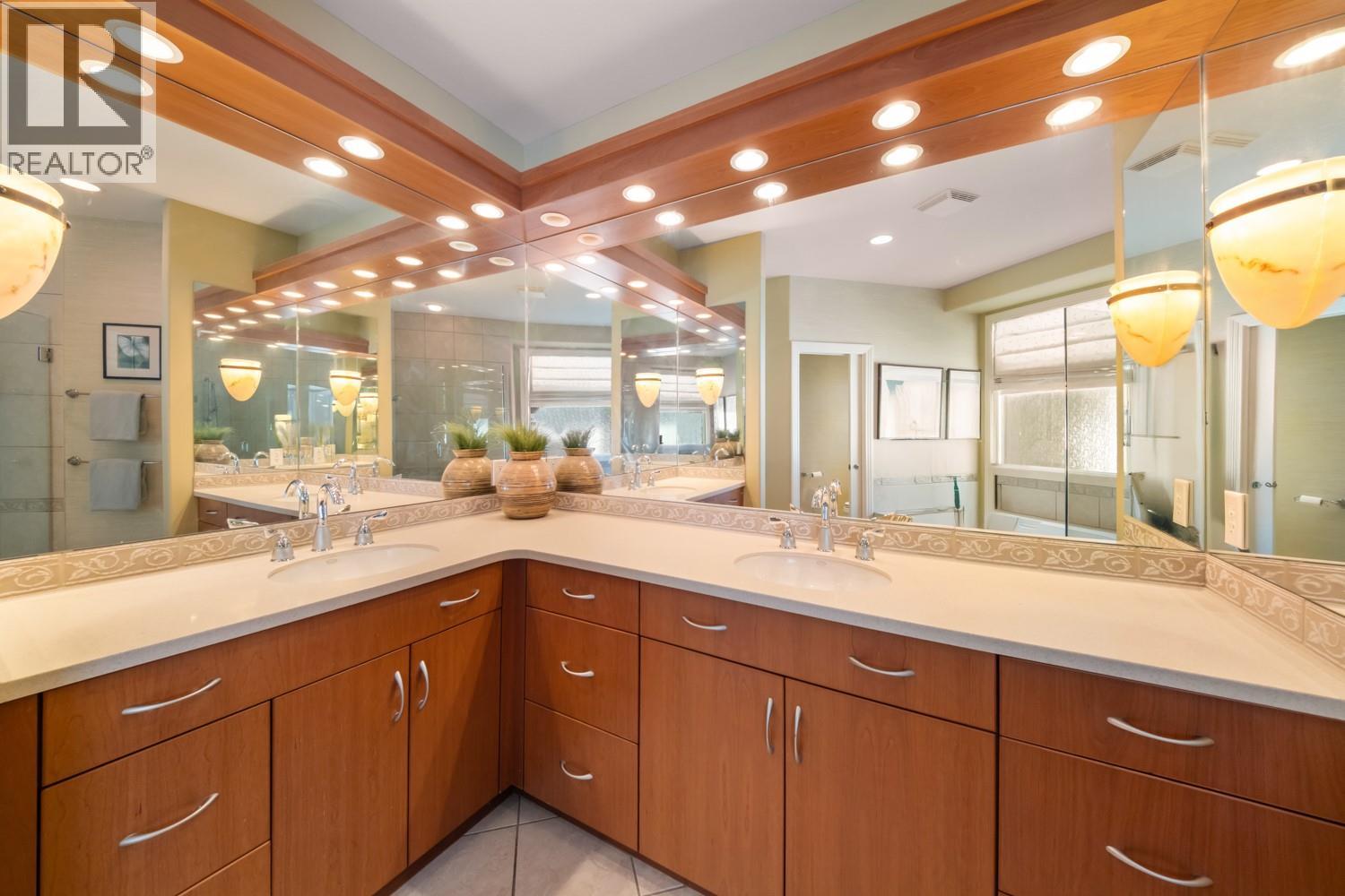  4349 Gallaghers Fairway South, Kelowna