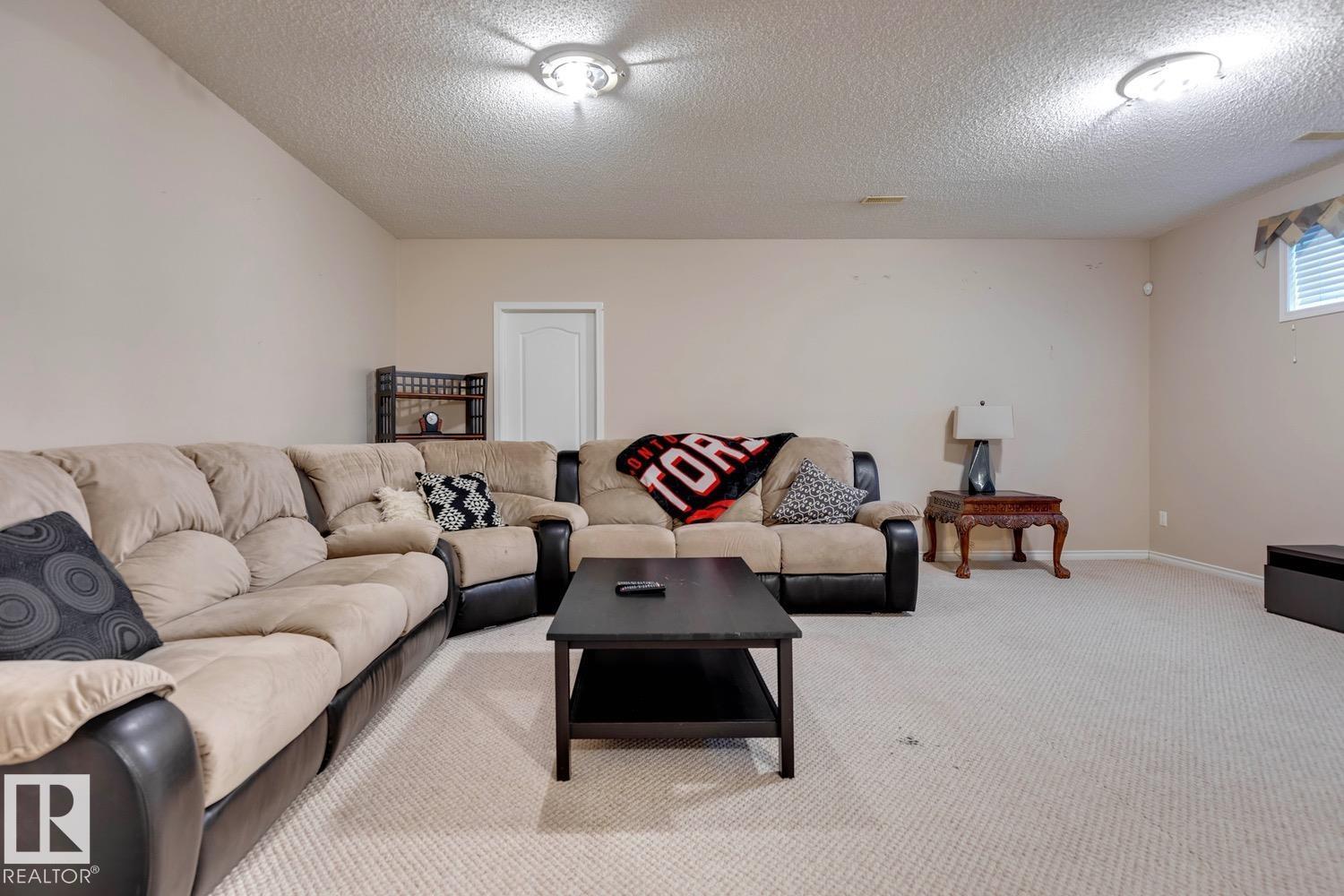 17806 109 ST NW, Edmonton