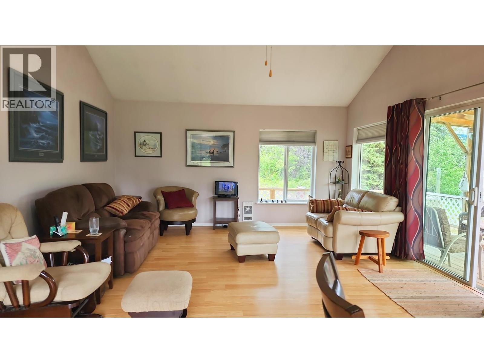 21367 SHORT Road, Burns Lake