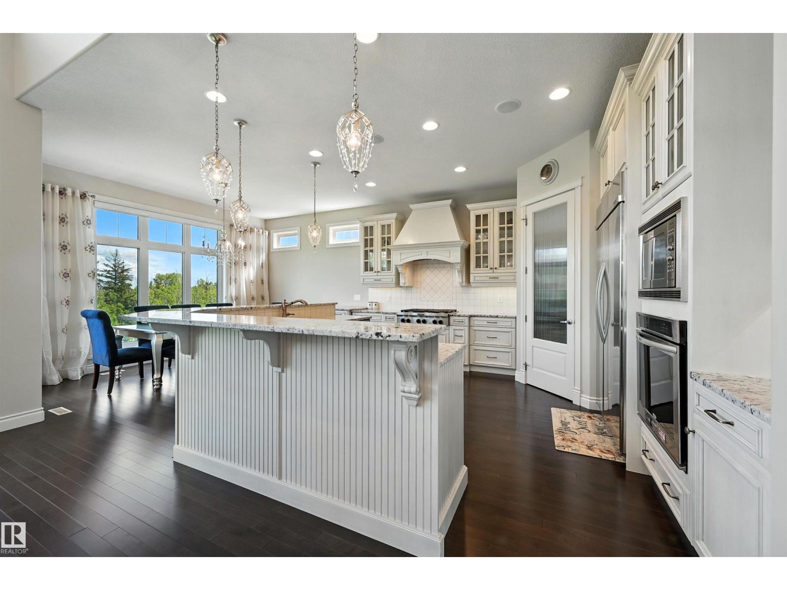 631 HOWATT DR SW, Edmonton