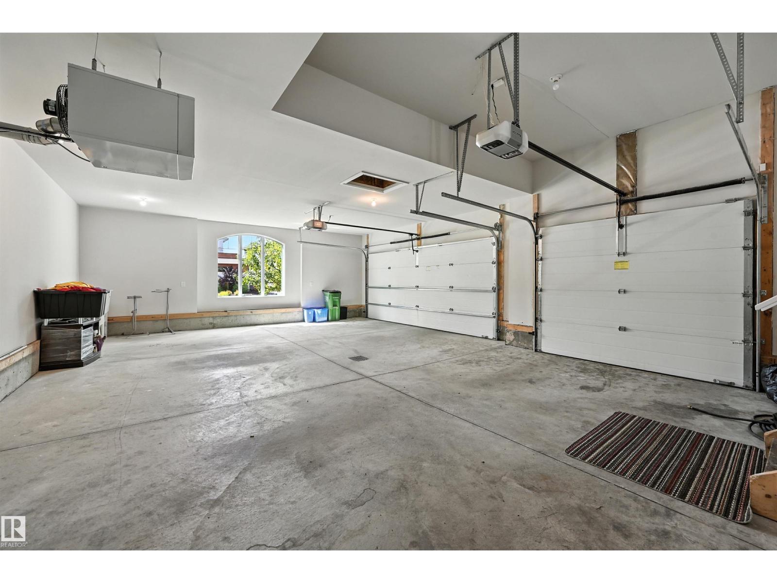 631 HOWATT DR SW, Edmonton