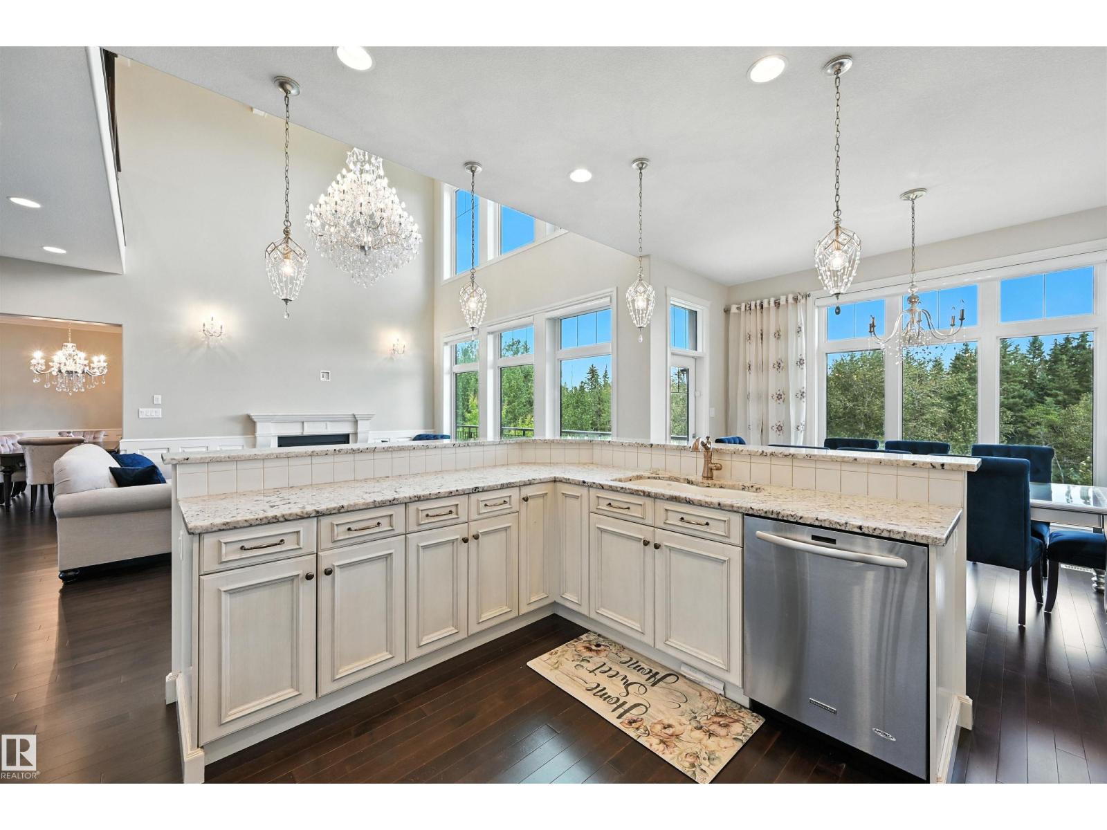 631 HOWATT DR SW, Edmonton