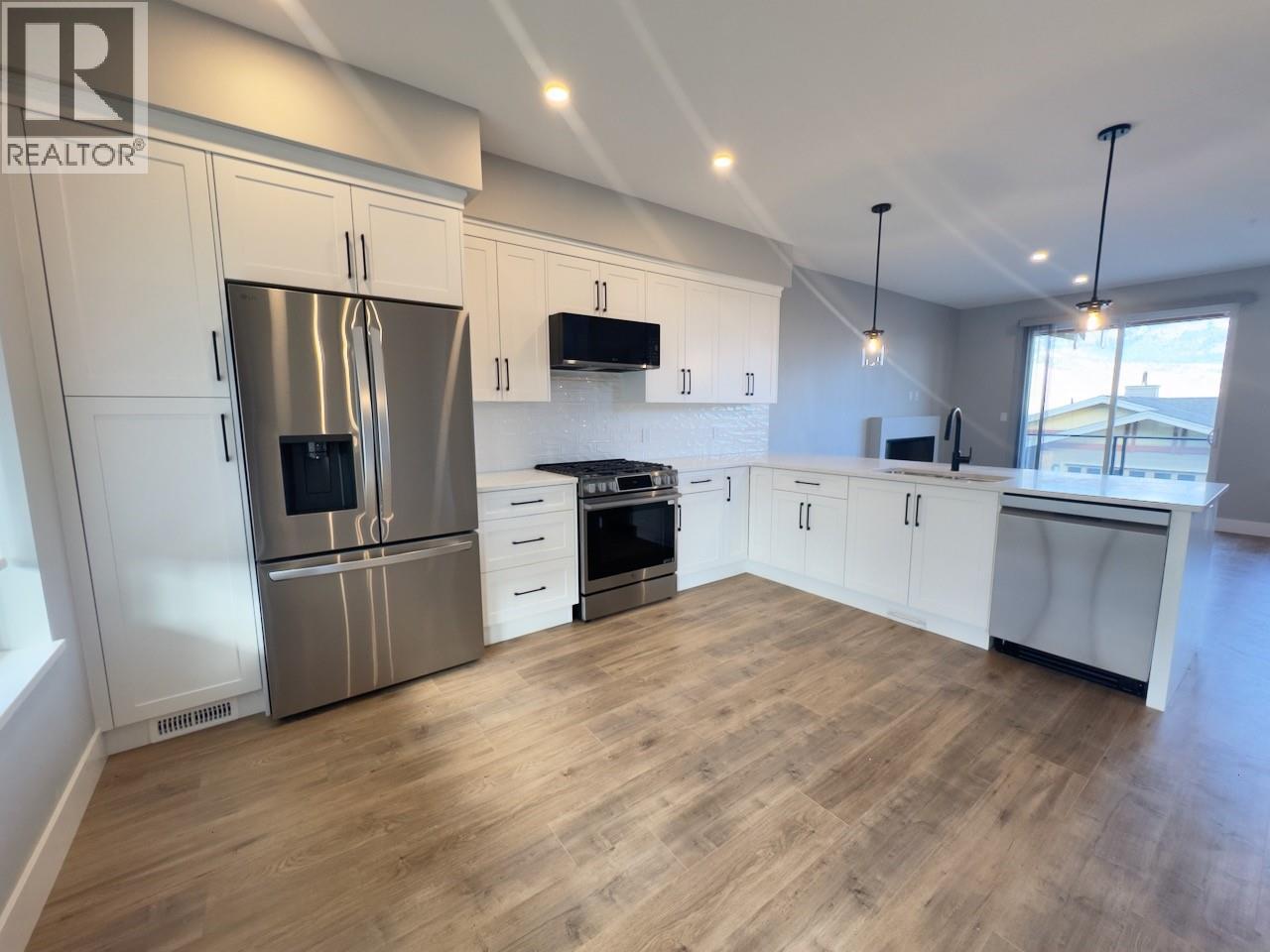 #18 130 COLEBROOK RD ROAD - 9