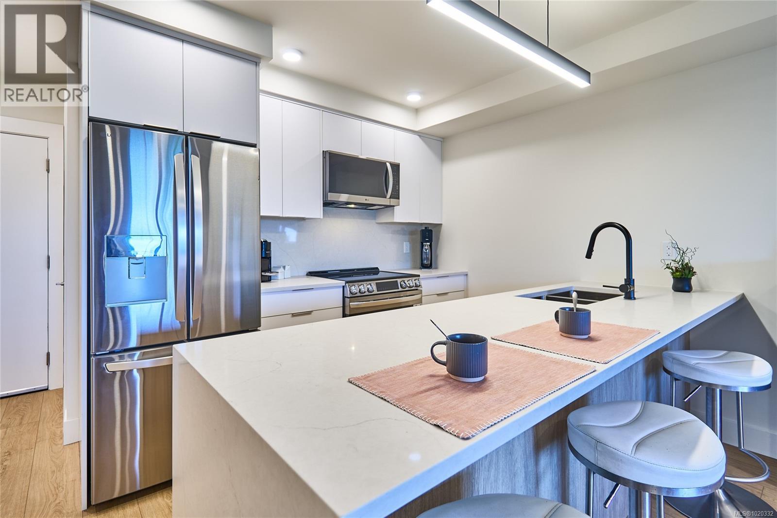 105 45 Haliburton St, Nanaimo