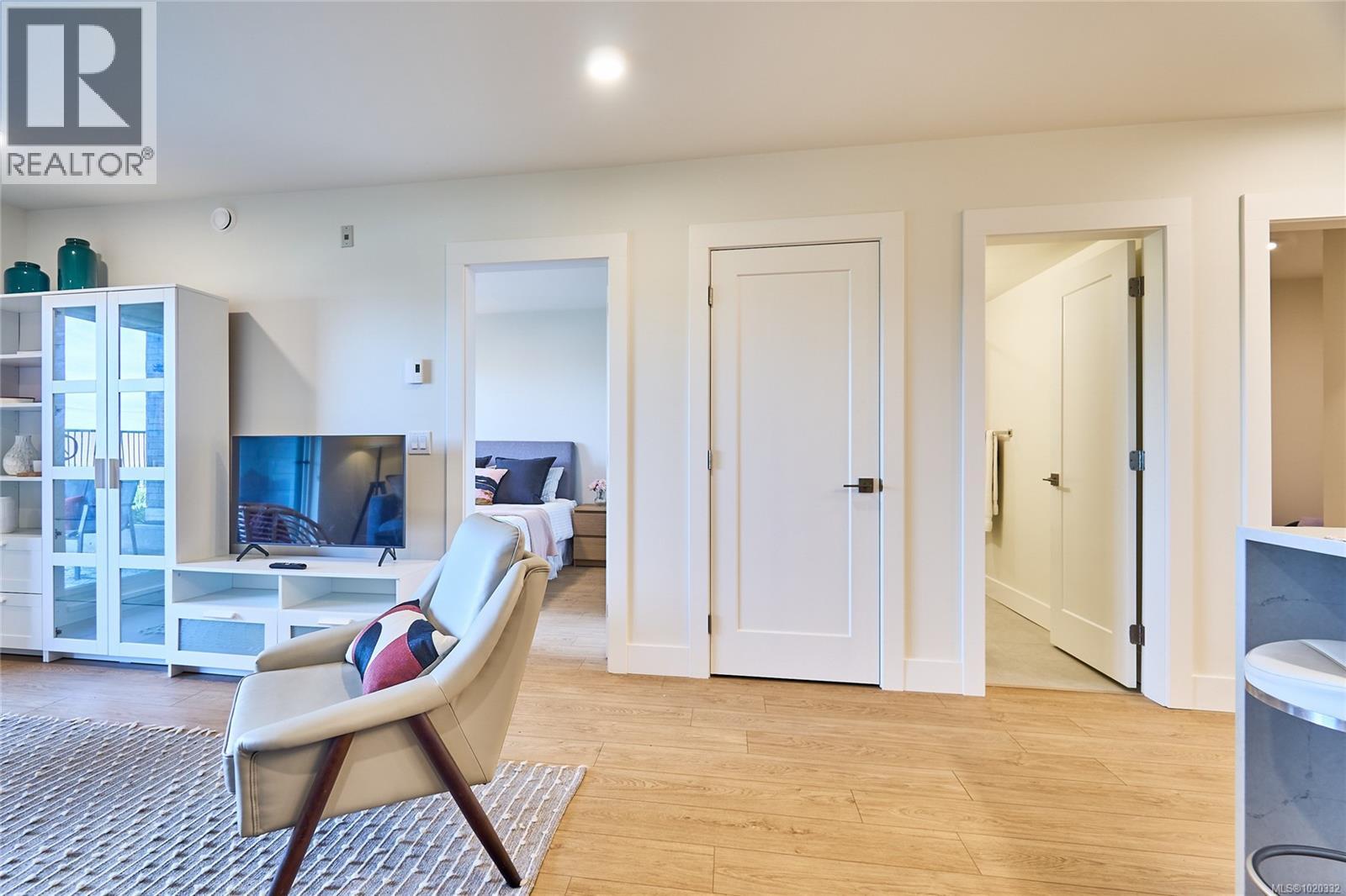 105 45 Haliburton St, Nanaimo