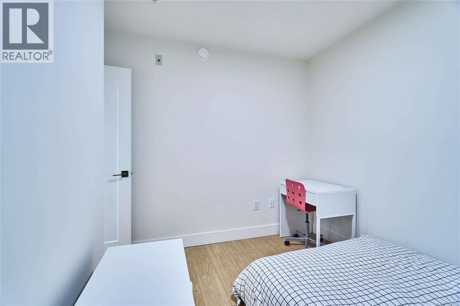 105 45 Haliburton St, Nanaimo