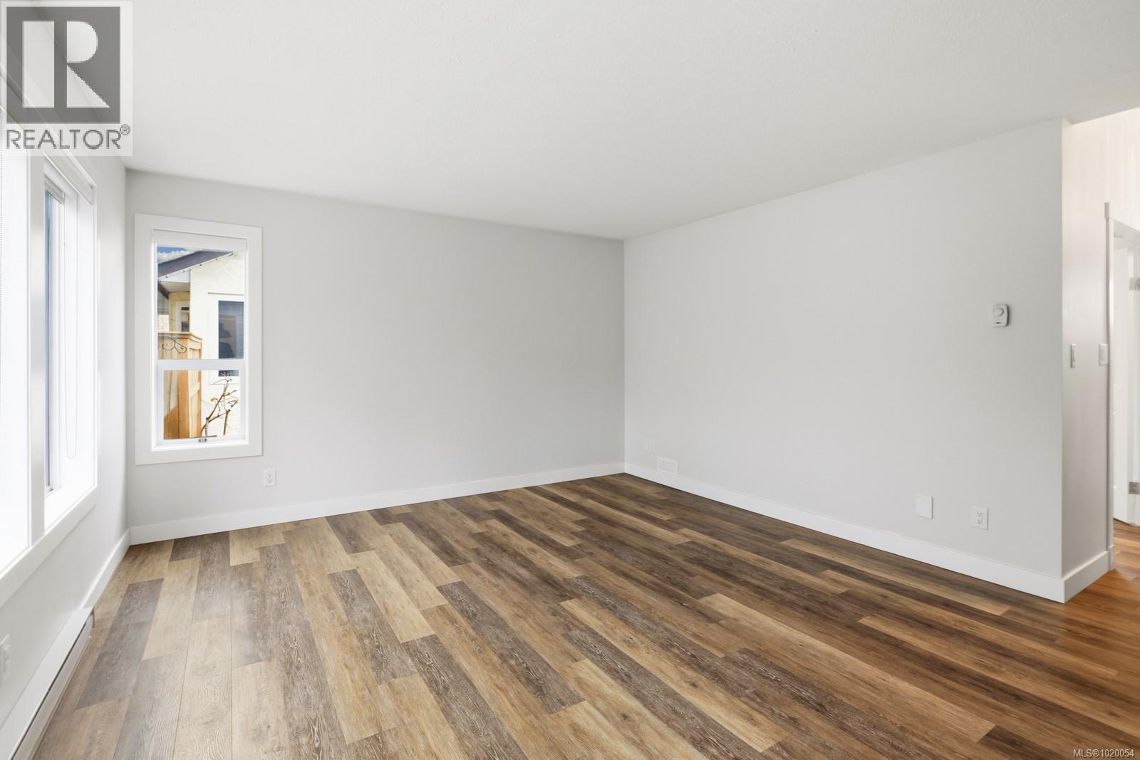 15 111 McKinstry Rd, Duncan