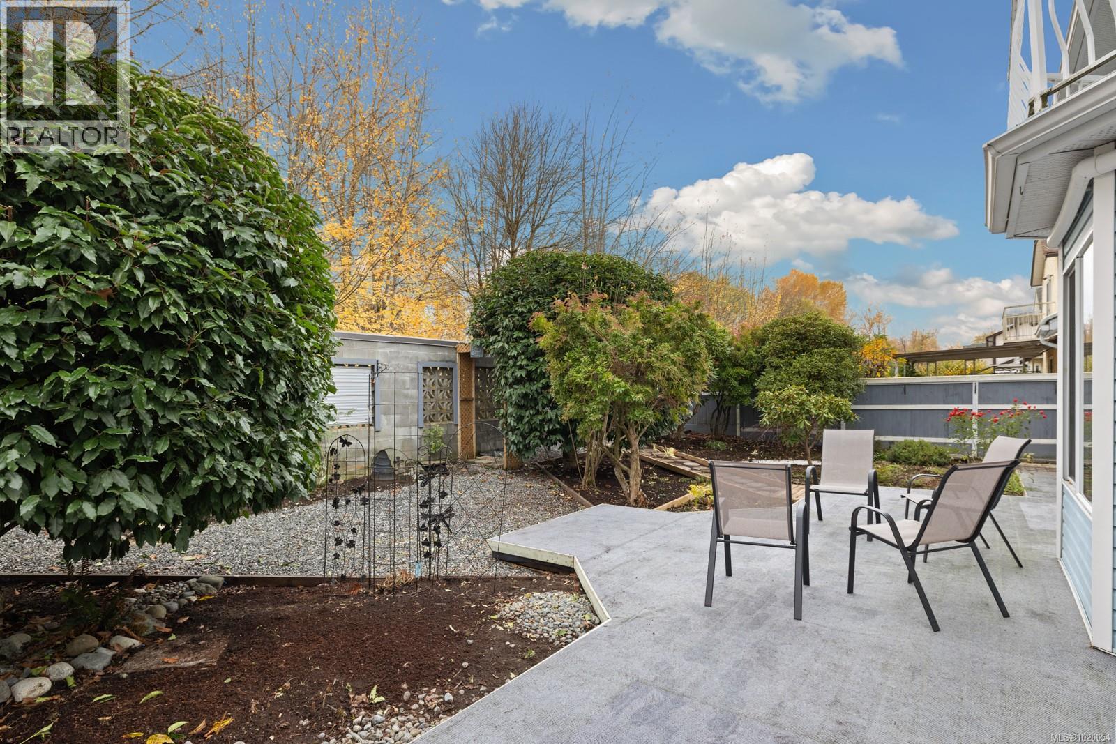 15 111 McKinstry Rd, Duncan