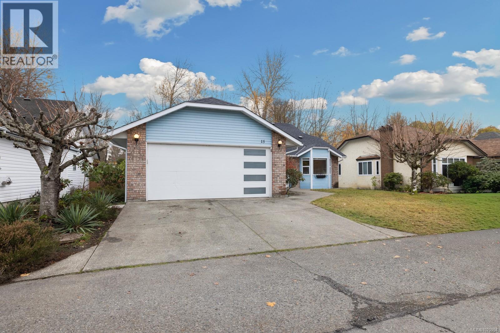 15 111 McKinstry Rd, Duncan