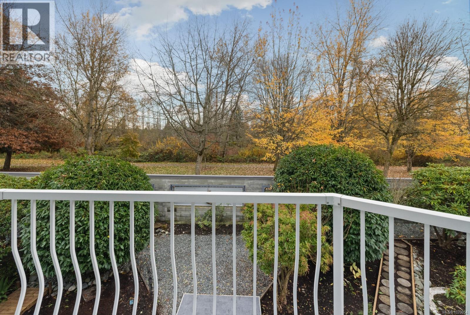 15 111 McKinstry Rd, Duncan