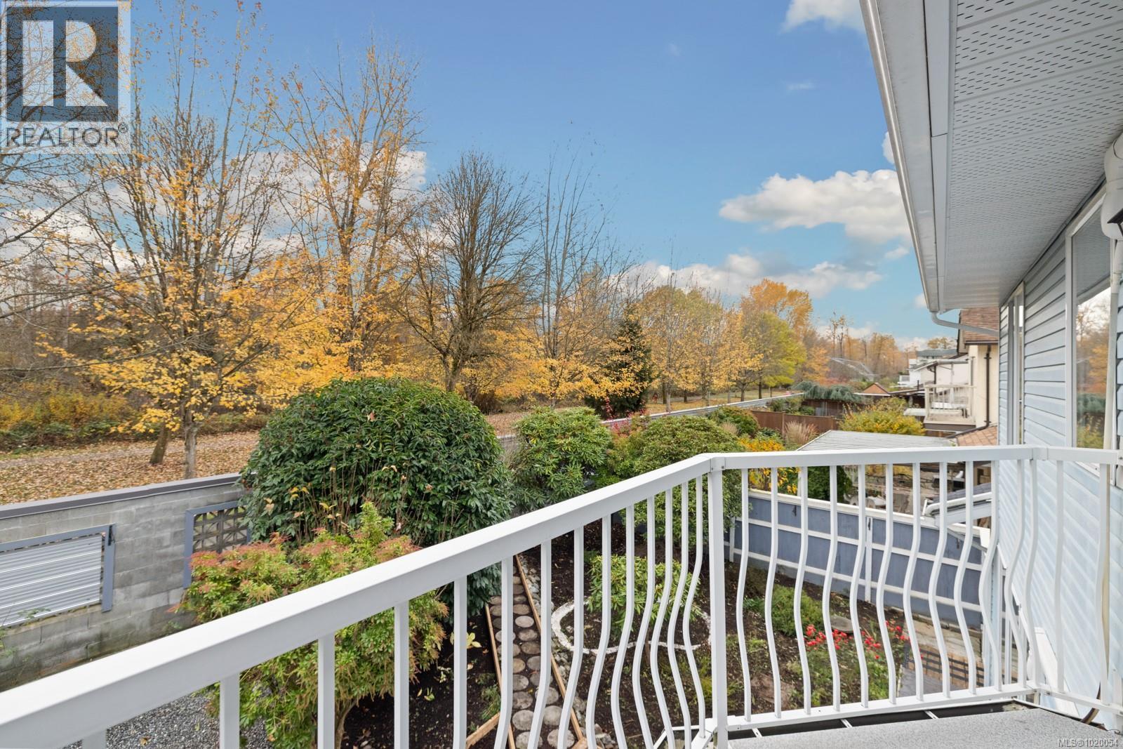 15 111 McKinstry Rd, Duncan