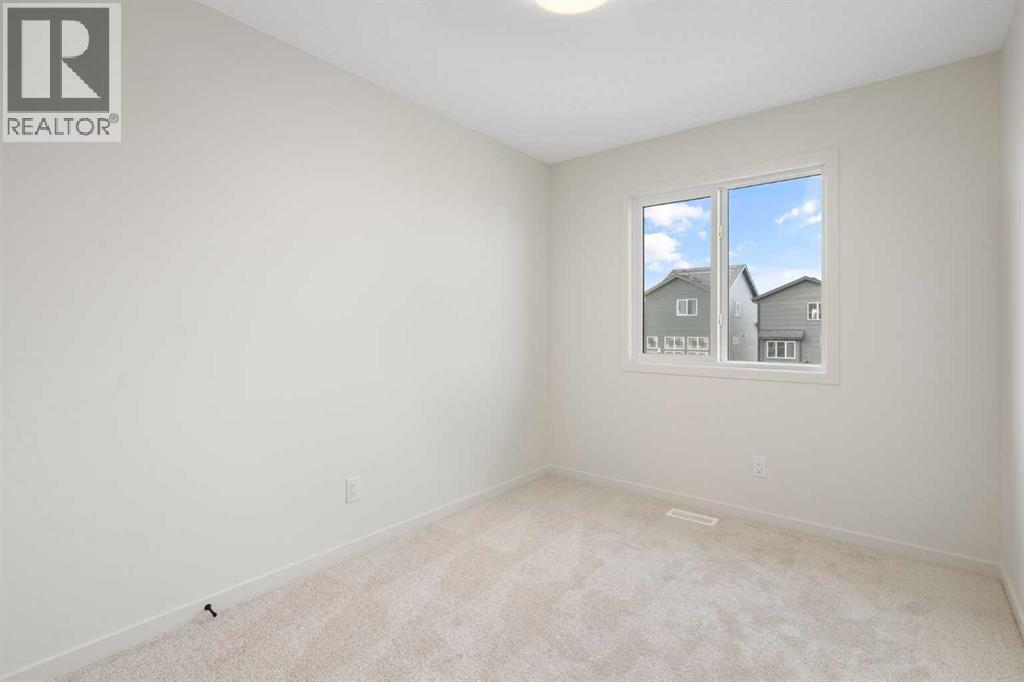 Single Family House for Sale in  Annette Landing NW Glacier Ridge Calgary 