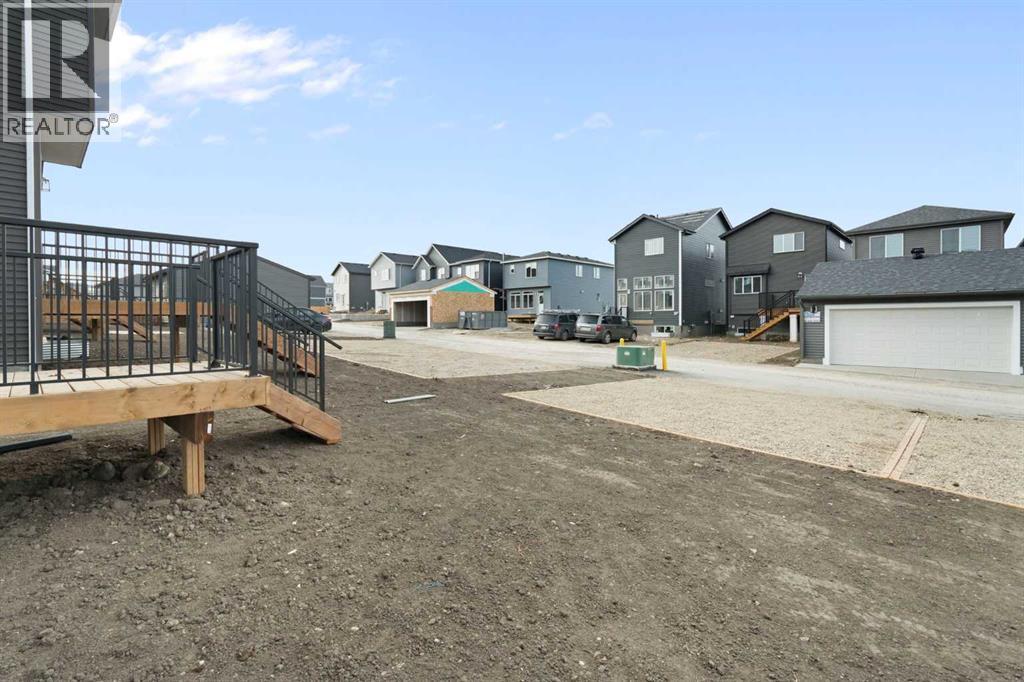 Single Family House for Sale in  Annette Landing NW Glacier Ridge Calgary 