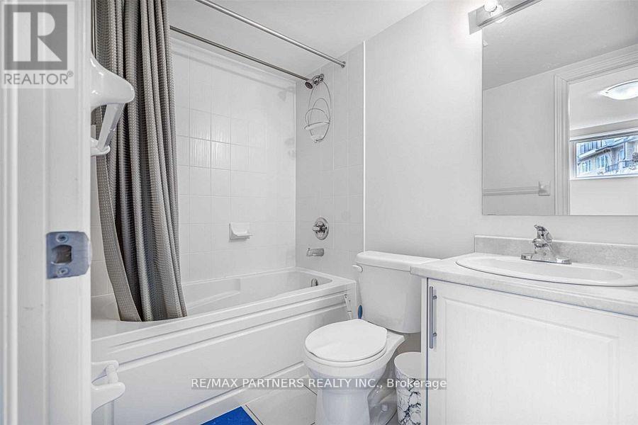 9 - 1 EATON PARK LANE - Photo 5 of 39, Toronto (L'Amoreaux), Ontario