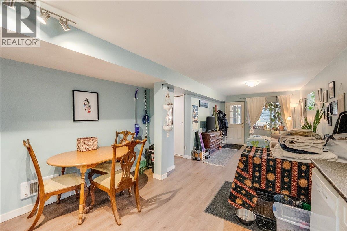 2207 Columbia Avenue, Rossland