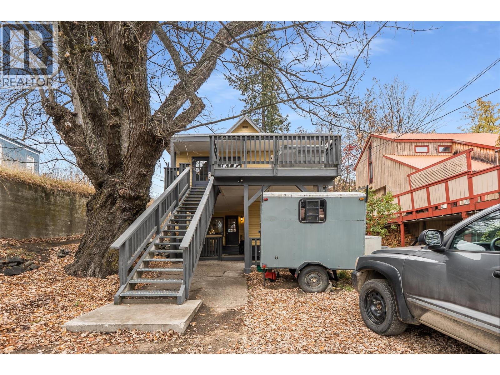 2207 Columbia Avenue, Rossland