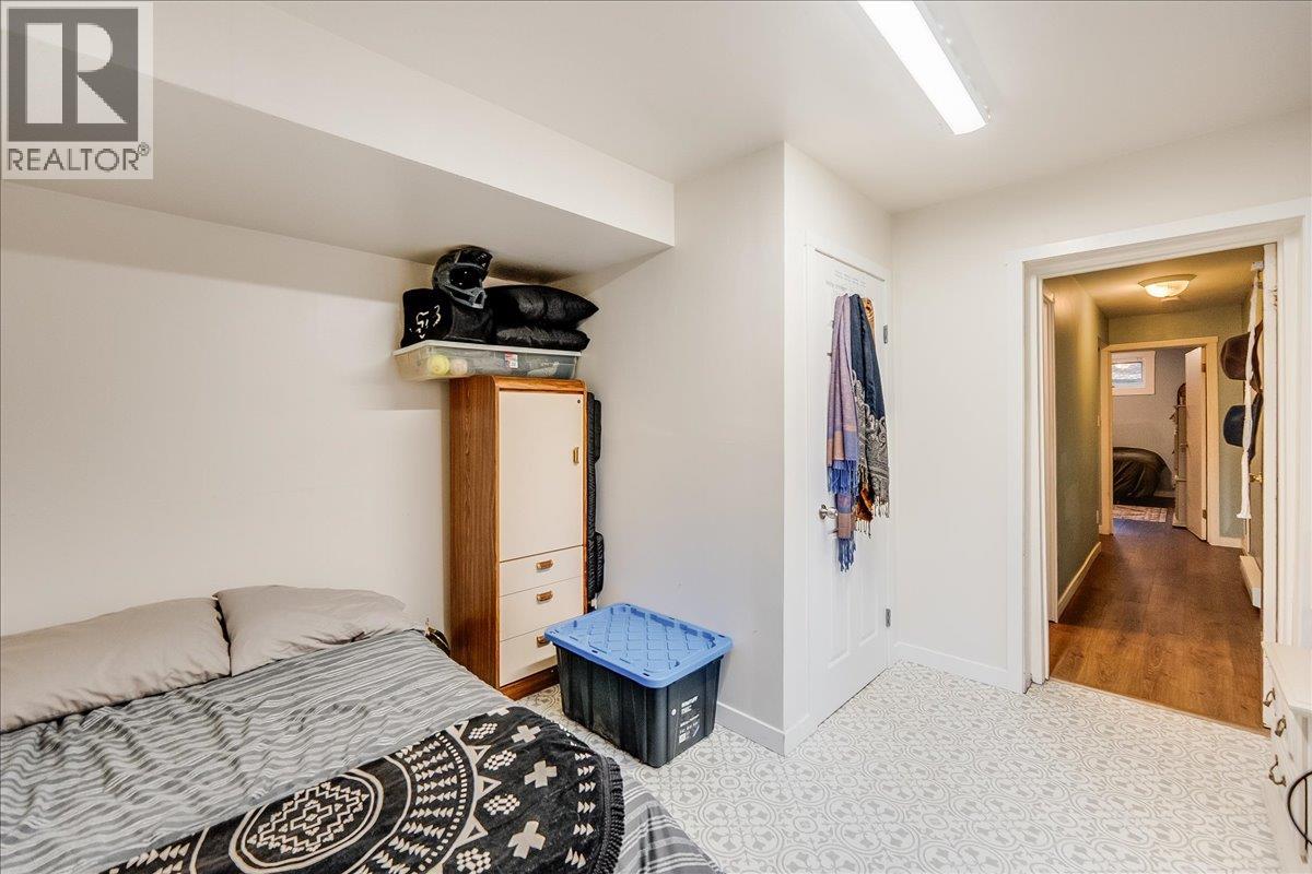 2207 Columbia Avenue, Rossland