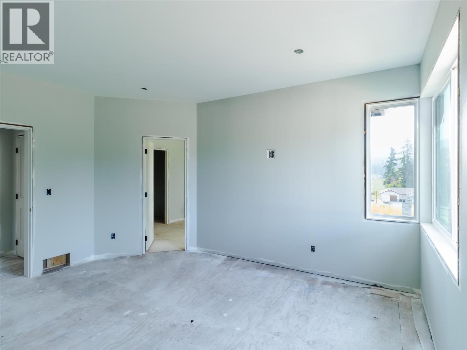 1770 35 Street NE, Salmon Arm