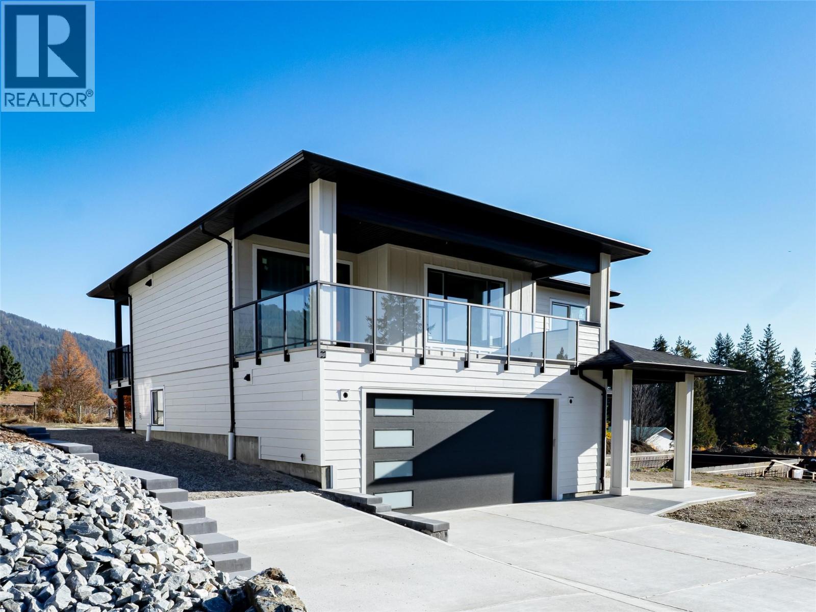 1770 35 Street NE, Salmon Arm