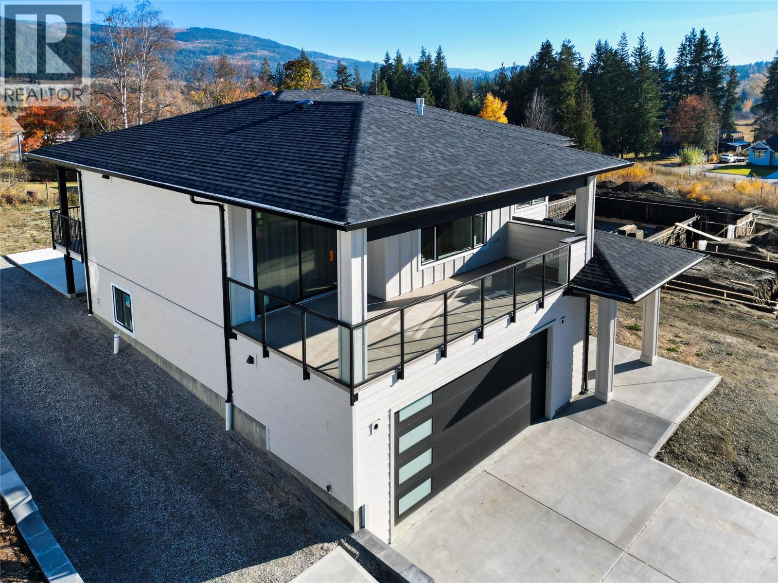 1770 35 Street NE, Salmon Arm