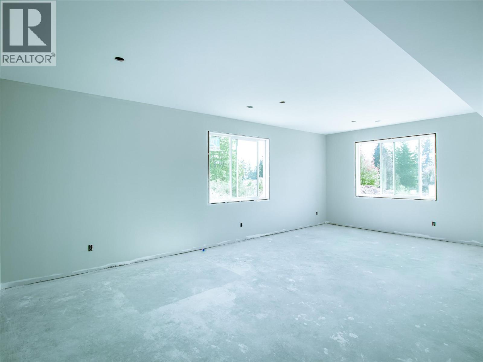 1770 35 Street NE, Salmon Arm