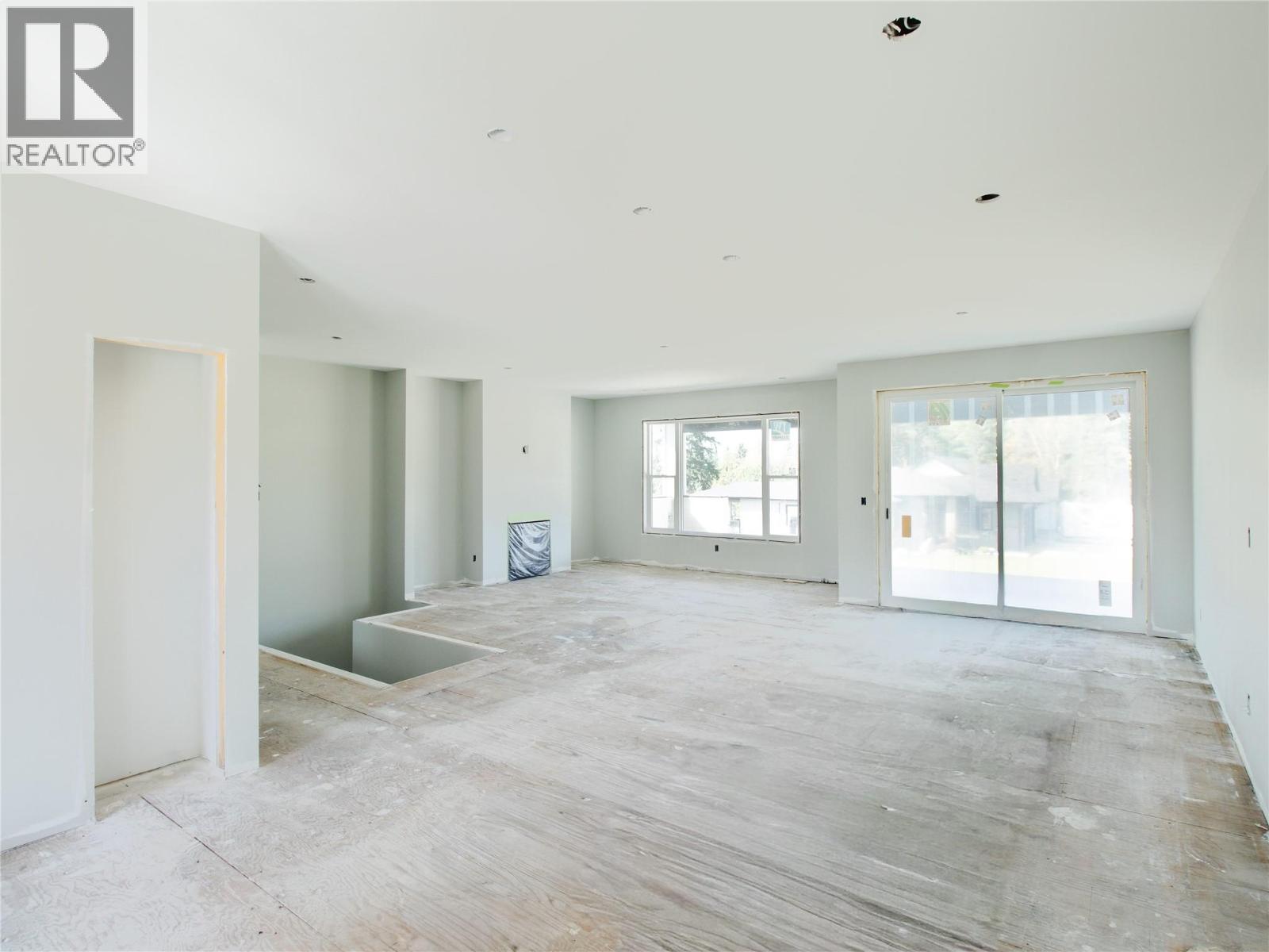 1770 35 Street NE, Salmon Arm