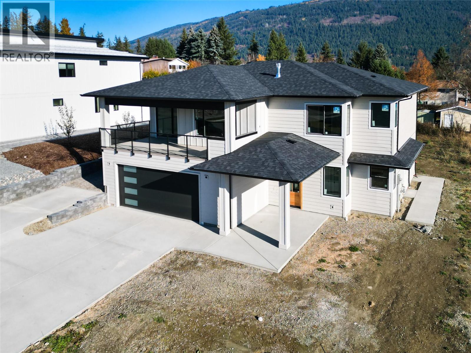 1770 35 Street NE, Salmon Arm