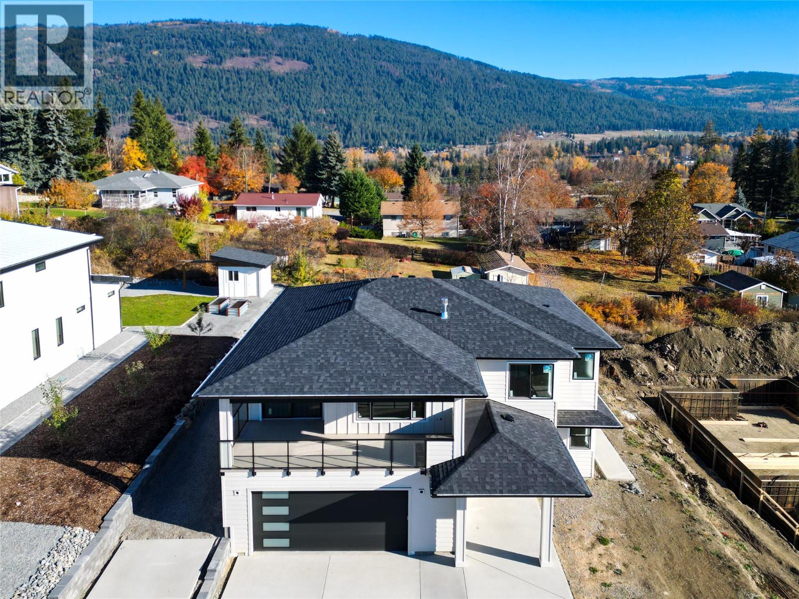 1770 35 Street NE, Salmon Arm