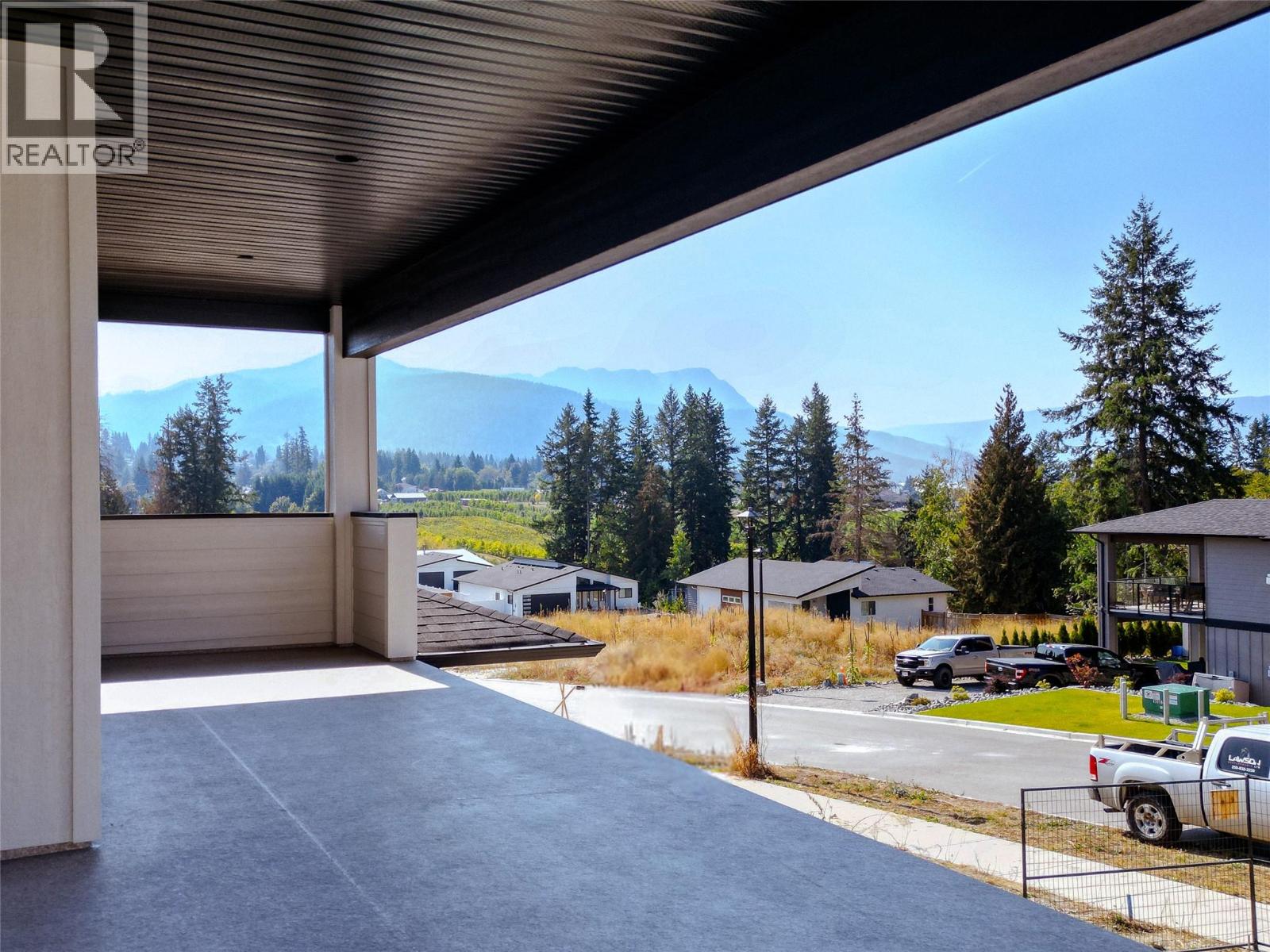 1770 35 Street NE, Salmon Arm