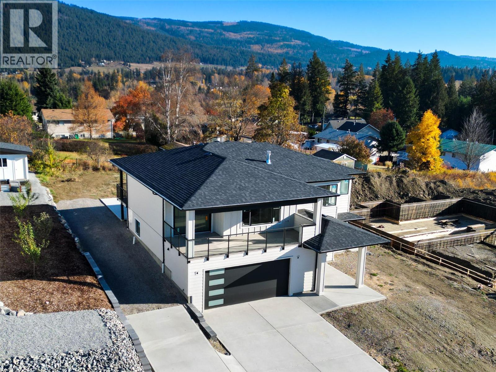 1770 35 Street NE, Salmon Arm