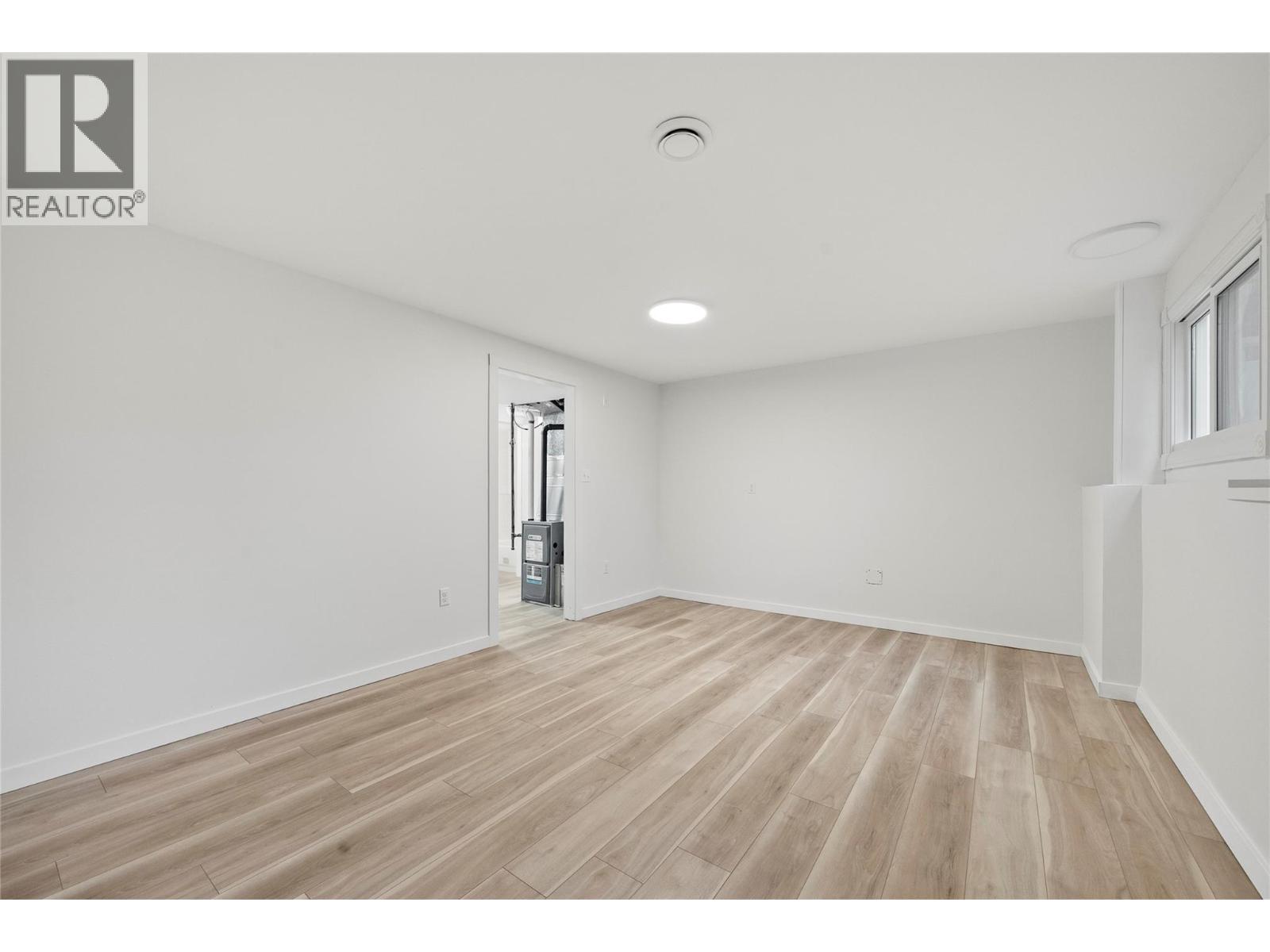 800 20th Street SE, Salmon Arm