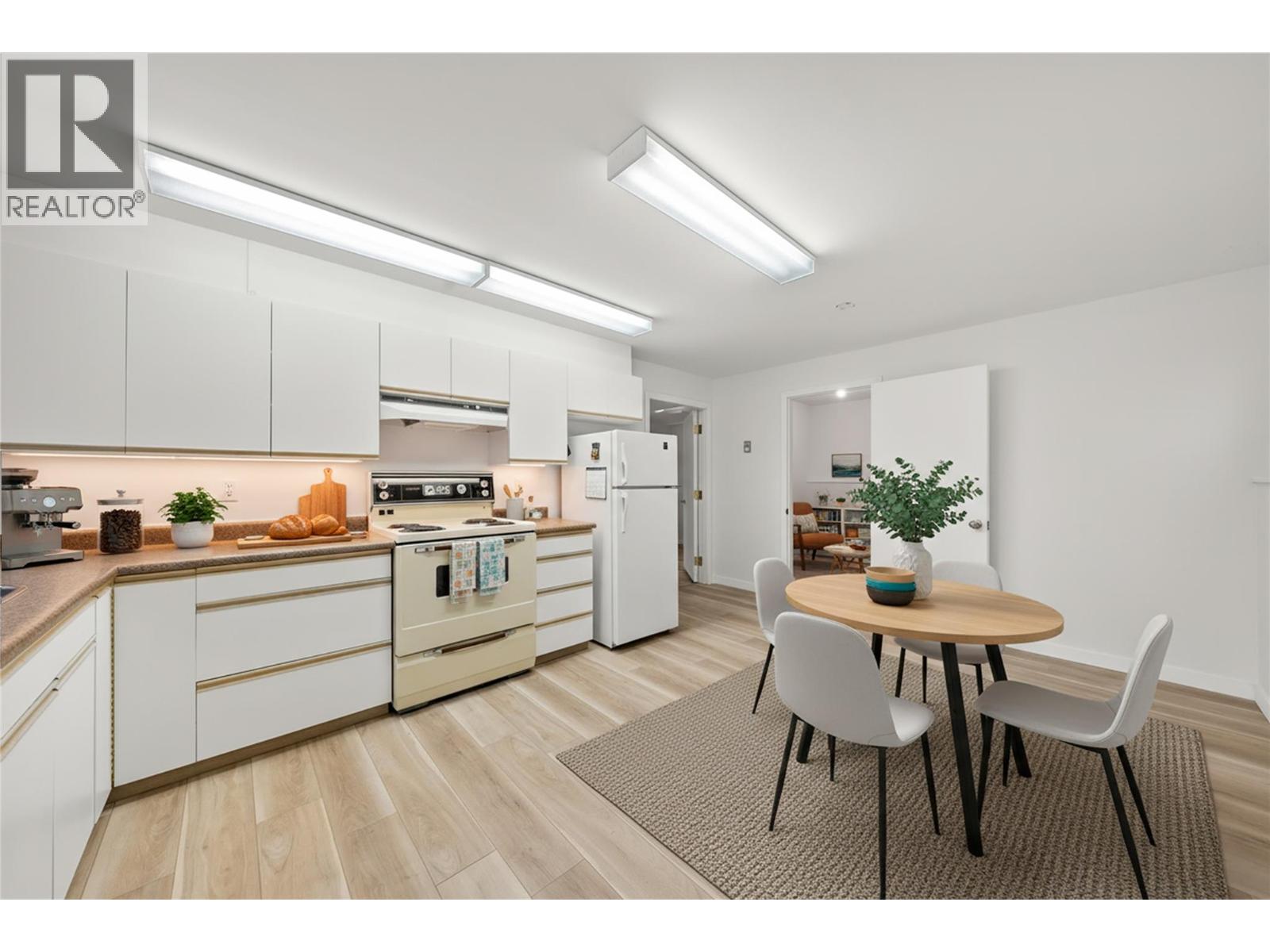 800 20th Street SE, Salmon Arm